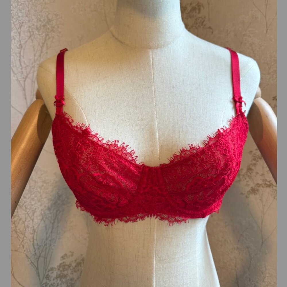 Victoria's Secret Dream Angels Wicked Unlined Lace Balconette Bra